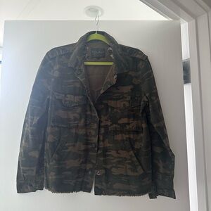 Chic Sanctuary army jacket